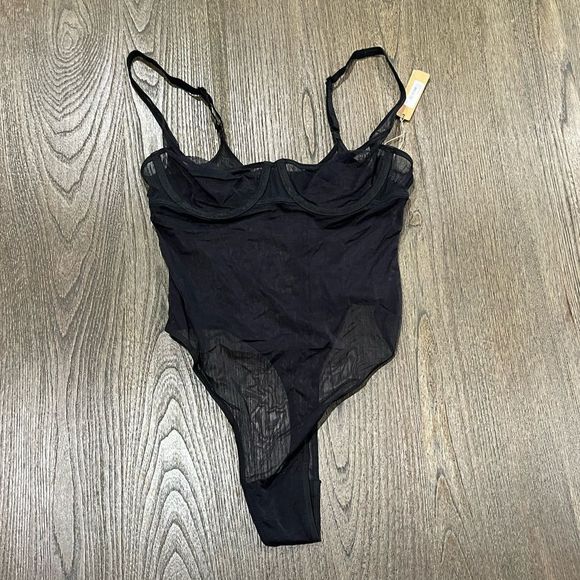 SKIMS Other - NWT Skims Ultra Fine Mesh Bodysuit Onyx Size S